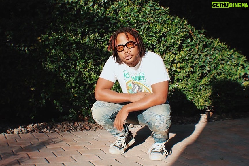Leon G. Thomas III Instagram - Let this be the year you start something new. 📸 by @iamderreckjamar