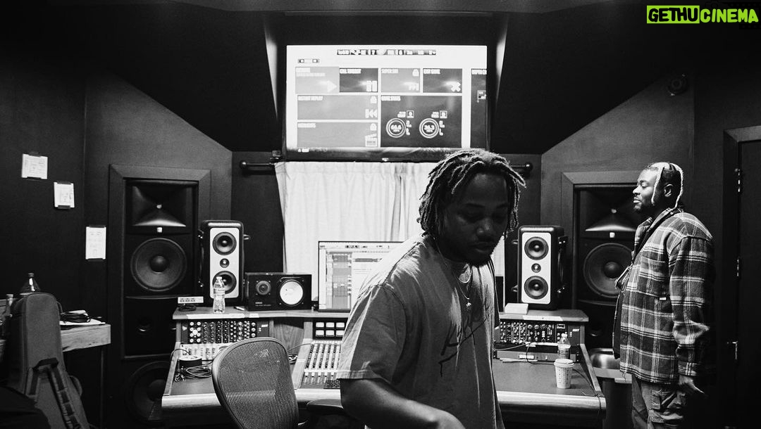 Leon G. Thomas III Instagram - 📸 by @rapberry Hit Doctor Studios