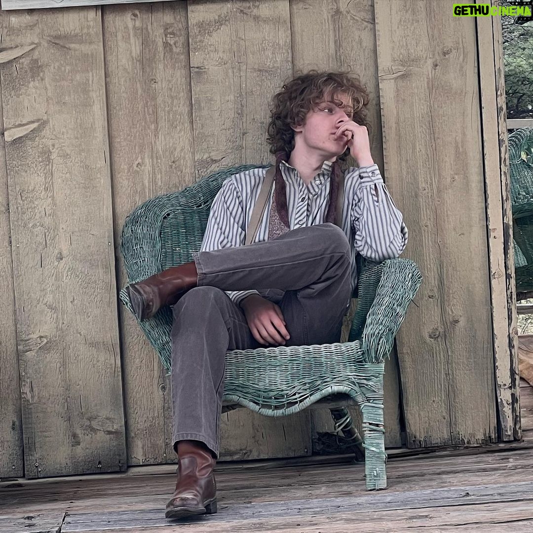 Lev Cameron Instagram - In my cowboy era 🤠#farheaven