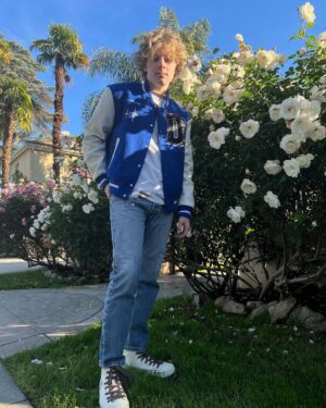 Lev Cameron Instagram - 🌺 here you go