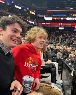 Lev Cameron Instagram - spuuuurs ball 🏀