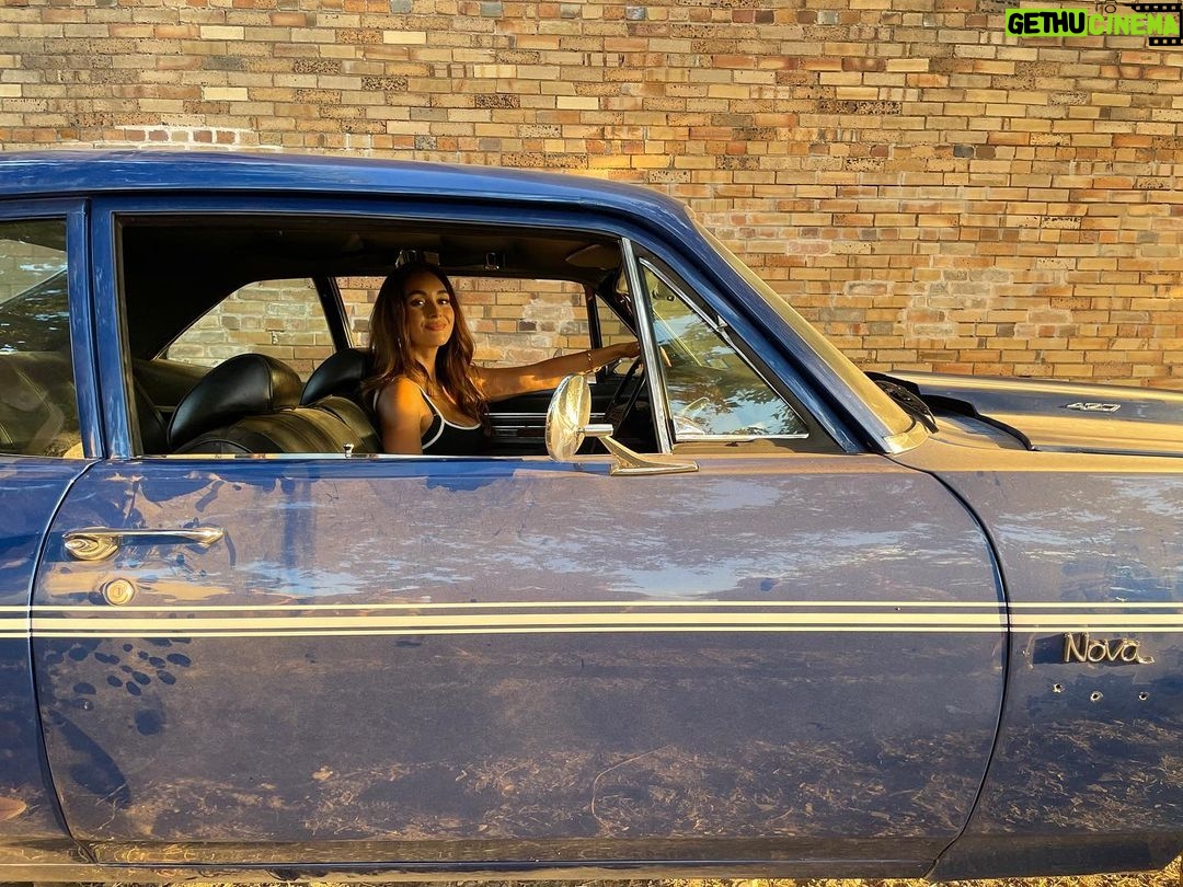 Lindsey Morgan Instagram - Ay have you met Yvette yet? New episode of @thecwwalker airs tonight 8/7c @thecw Stream it tomorrow for free on the @thecw app