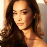 Lindsey Morgan Instagram - You gotta make your own kind of music Even if nobody else sings along ✨ @matt_kallish @bryanmendez @hairbycarina