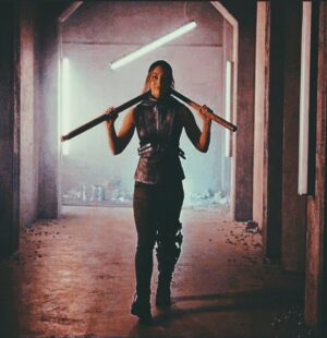 Lindsey Morgan Instagram - End of an era tonight.
Prepare yourselves.
#THE100