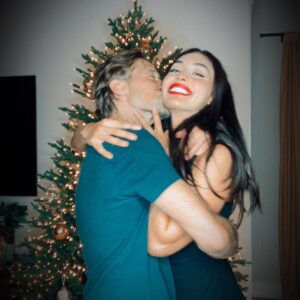 Lindsey Morgan Instagram - 2020 coming in with that twist ending ♥️
.
.
.
Thank you my love, @shaun_sipos for making me the happiest I’ve ever been, every damn day since I met you... and now for the rest of my life ♥️ no pressure 
.
.
.
I can’t wait to see what unfolds next for us on our great, big life adventure ♥️