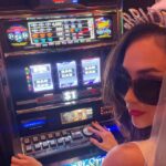 Lindsey Morgan Instagram - My financial advisors approved this. @jwmarriottvan #jwmarriotvan JW Marriott Parq Vancouver