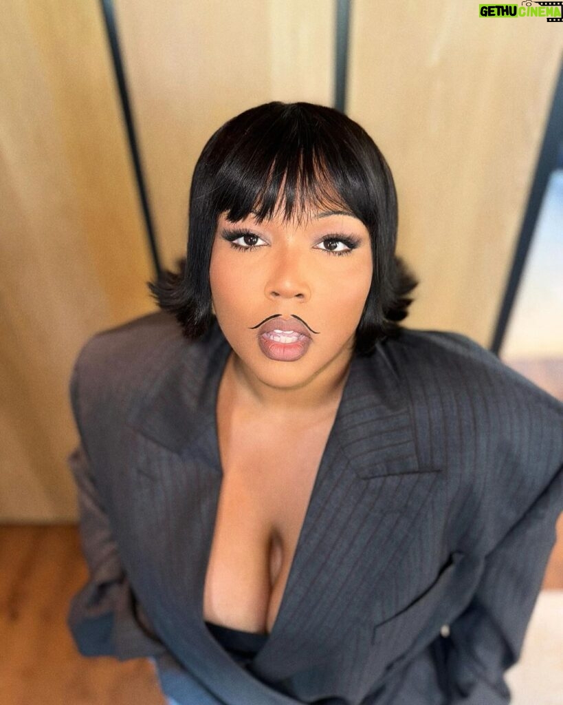 Lizzo Instagram - I wanna be a supermodel 🥸