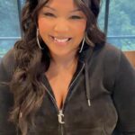 Lizzo Instagram - I literally just be minding my business please keep my name out ya mouf unless it’s something positive or real.. pls n thank u