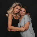 Lyudmila Chebotina Instagram - Ма🤍 @korolevaelizaveta тебя не хватает на этом фото🥺❤️ Photo: @pavelshelkovnikovph