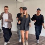 Lyudmila Chebotina Instagram - На репе✌🏼 Снимайте рилс под трек #ЦЕЛУЙМЕНЯ , буду вас репостить🫶🏻😙