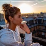 Mélanie Dedigama Instagram - On a tous un rêve, ou même plusieurs Il y’a des rêves que l’on parvient à réaliser et qui changent notre vie à jamais, et d’autres qu’on ne réalise jamais mais le plus important c’est d’en avoir, d’y croire et de se donner les moyens de réussir !!! .Voilà ce qui compte vraiment! Ne jamais baisser les bras 💪🏽, persévérer👊🏽👊🏽 sont les clés pour y parvenir!! Mon plus grand rêve : avoir ma propre réserve et pouvoir sauver tous les animaux de cette planète 🌍 ( évidemment tous, c’est peut être utopique.) Mais y contribuer c’est possible 👊🏽 ! .Et vous ? Quel est votre ou vos plus grands rêves ? Hâte de découvrir vos souhaits vos rêves vos envies...❤️ #thinkpositive #mood #zen #peace #sunset #view #mowgli