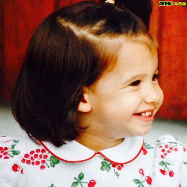 Mélanie Dedigama Instagram - #remember #goodmemories #hahaha #sofunny #babyface 😂☺️❤️