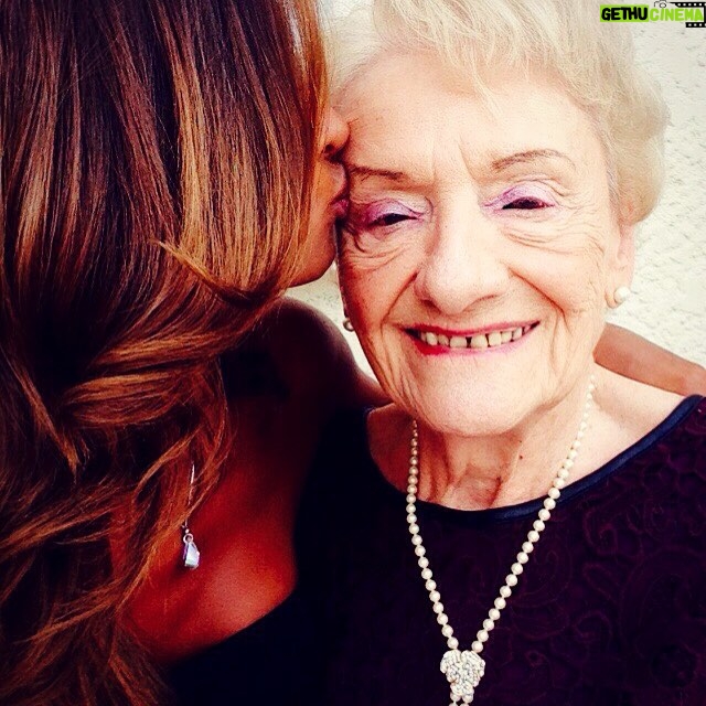 Mélanie Dedigama Instagram - #lafemmedemavie #family #mamie #famille #thebest #instalove #instagood #love #instamoments #moments #selfie #summer #sun #girls #wedding #week #day #vacations #instaselfie #picture #instapic #mylife #calin #xoxo #tropdamour ❤️❤️❤️❤️❤️❤️❤️❤️❤️❤️❤️