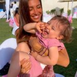 Mélanie Dedigama Instagram - Ma meilleure copine pour la vie 💕🙈 . Vous avez passé un bon dimanche ? Vous avez fait quoi ?😍 . #mybaby #babygirl #mumlife #smile #happyness #family #somuchlove
