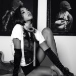 Mélanie Dedigama Instagram - Le week-end était cool 😎✌🏽 . Photo @stefanierenoma Beauty @dorianjollet Styling @renomaparisofficiel Editing @raphael_say . #shooting #beauty #maurice #paris #sexy #photographer Renoma Paris