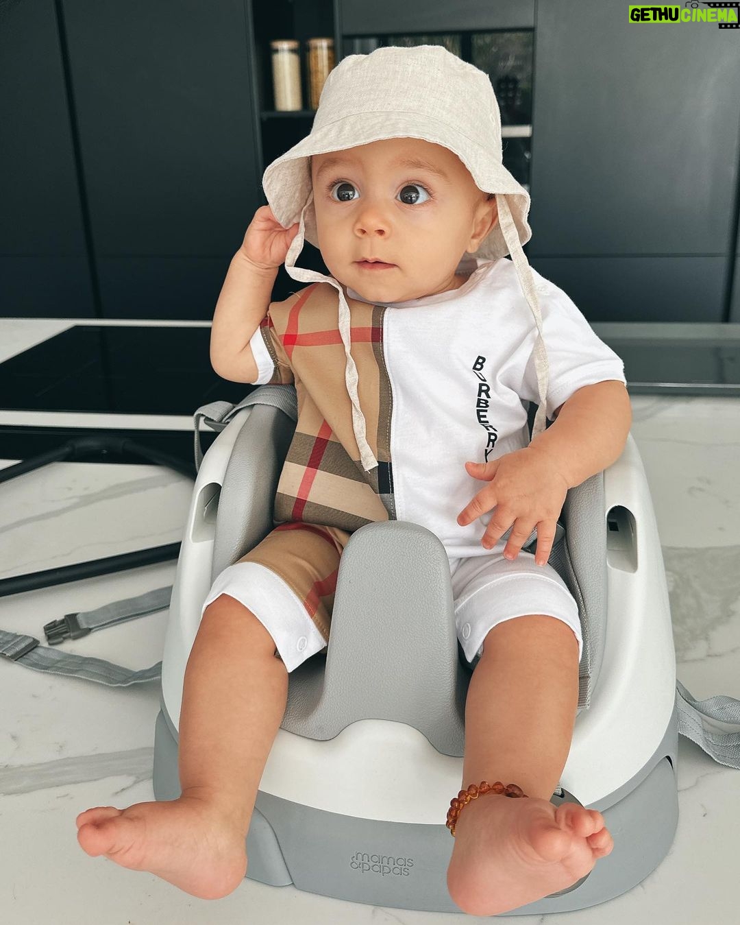 Maddy Burciaga Instagram - Mignonerie du Jour 🥹🫶🏼 Dubai, United Arab Emirates