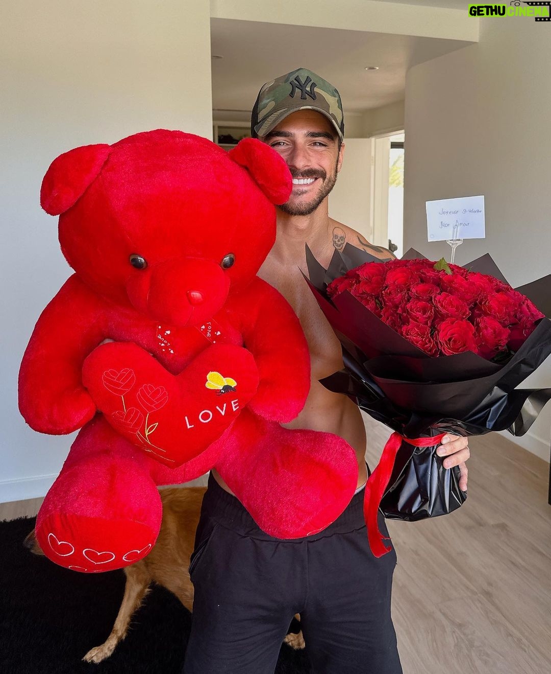Maddy Burciaga Instagram - Happy Valentine’s Day ❤️🌹 Je t’aime ma moitié @benji_samat pour toujours ♾️ ps : la dernière photo c’est ma favorite 🙊👀 Dubai, United Arab Emirates
