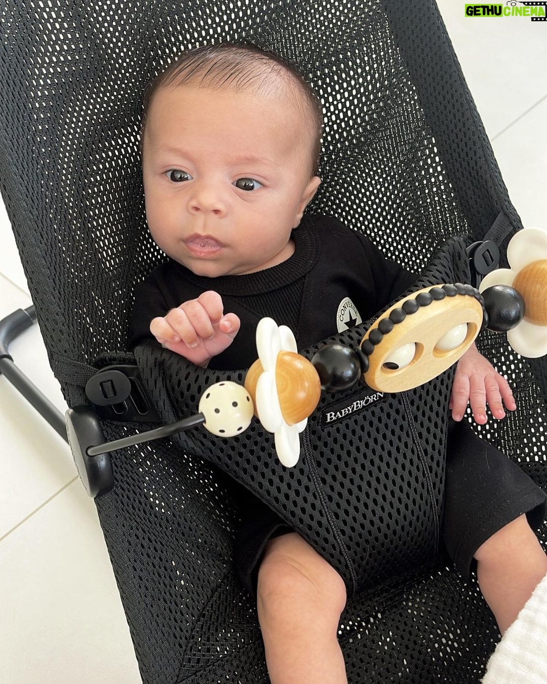 Maddy Burciaga Instagram - 2 Mois dans 2 Jours 🥺 Ça passe tellement vite… je l’aime à un point c’est indescriptible… ❤️ ce petit être a chamboule mon coeur pour toujours ❤️ Je t’aime mon fils meme si pour le moment tu ressemble plus à ton pere qu’a moi 🤣 Emirate of Dubai