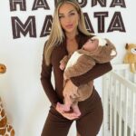 Maddy Burciaga Instagram - Mon Pti Ourson 🧸 Je le bouffe dans cet ensemble 🥹 - Sa combi et la mienne viennent de chez @sheinfrance_ ✨ Jusqu’a -85% pour le Black Friday + mon code MADDY22 ☺️ #SHEINblackfriday #sponsorise Emirate of Dubai