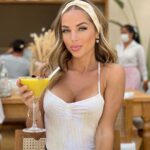 Maddy Burciaga Instagram - Lunch with Girl’s 🍔🥑🍕 Dubai, United Arab Emiratesدبي