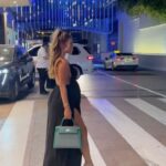 Maddy Burciaga Instagram - It’s My Birthday 🎂 Petit Resto avec mon Cheri ce Soir 🇦🇪 Cette année je le fête loin de ma famille et mes amis mais pour accueillir prochainement le plus beau des cadeaux pour mes 29 ans 👶🏻🙏🏼 Merci a tous pour vos messages ❤️ Dubai, United Arab Emiratesدبي