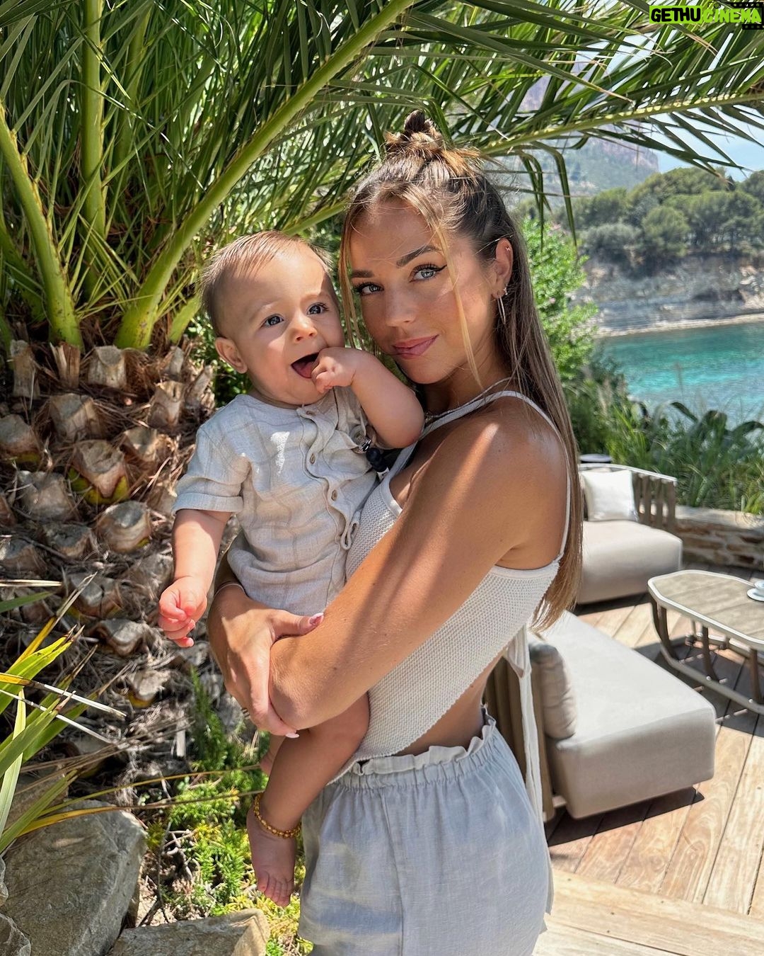 Maddy Burciaga Instagram - Comme un Dimanche 🤍🌴 Cassis, Provence-Alpes Côté D'Azur