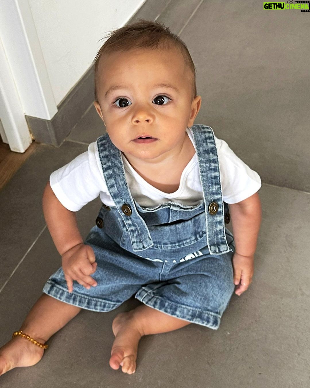 Maddy Burciaga Instagram - Notre Petit Coquin… toujours le Sourire aux lèvres 😁🤍 Marseille, Provence-Alpes-Cote-d'Azur, France