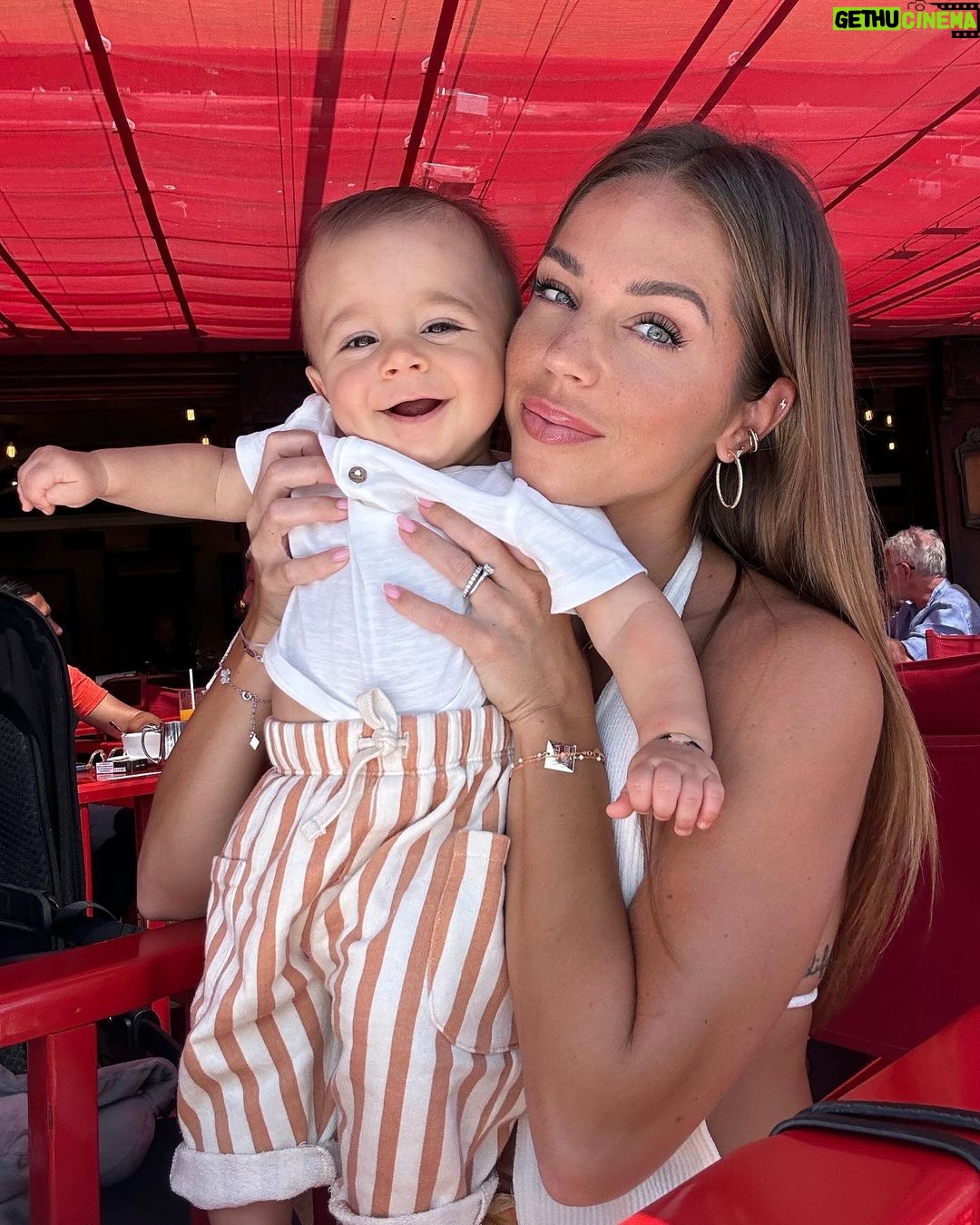 Maddy Burciaga Instagram - Une journée a St Tropez 🫶🏼❤️