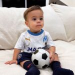 Maddy Burciaga Instagram - Va falloir qu’il fasse un choix ? ⚽️ OM ou PSG 😅