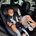 Maddy Burciaga Instagram - Mon petit Coeur toujours le sourire dans son nouveau Maxi-Cosi Pearl 360 Pro avec la technologie SlideTech™️ plus besoin de se casser le dos pour installer bébé 😅😍 @maxicosi_eu #maxicosi #maxicosi #maxicosipearl360pro #collaborationcommercialeremuneree #ad