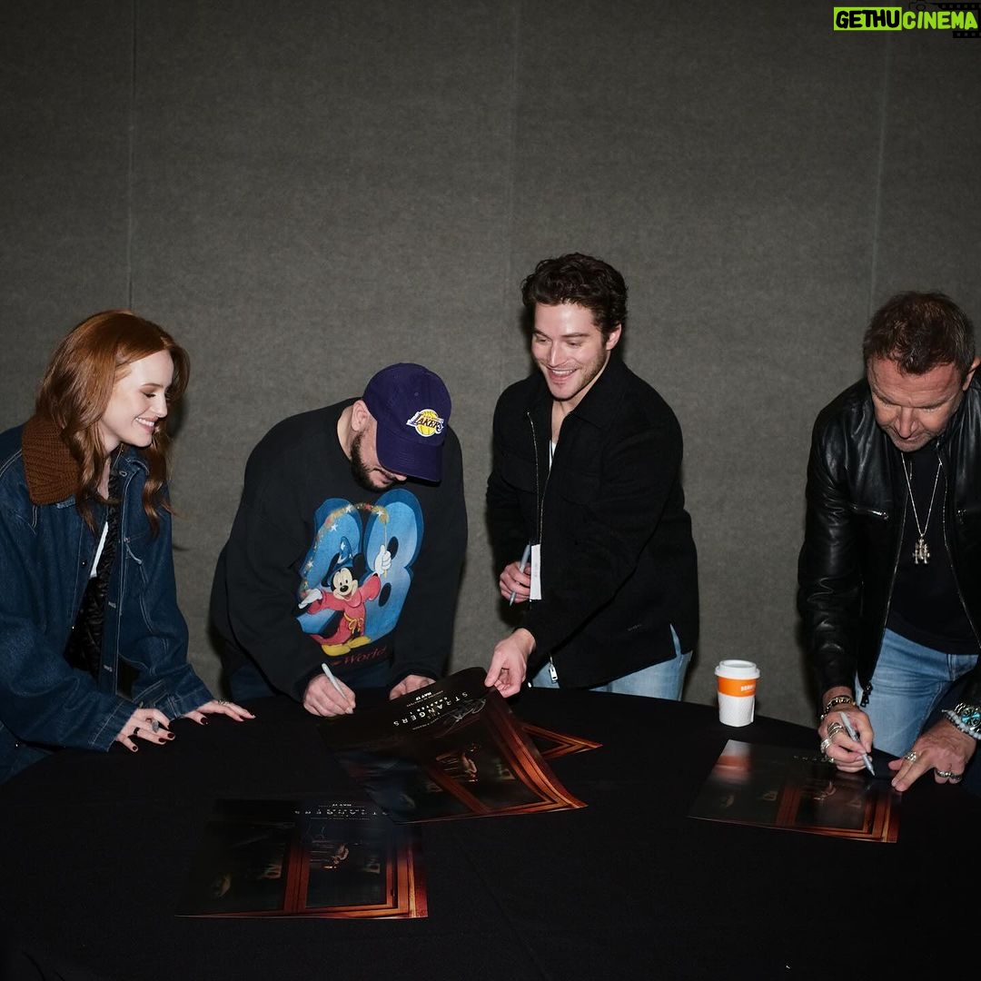 Madelaine Petsch Instagram - went to wondercon and spoke about all things the strangers (!!!) then popped over to disney and lost my tooth 🥴