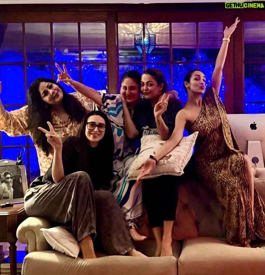 Malaika Arora Instagram - The OG Crew ❤️💃🏻💥