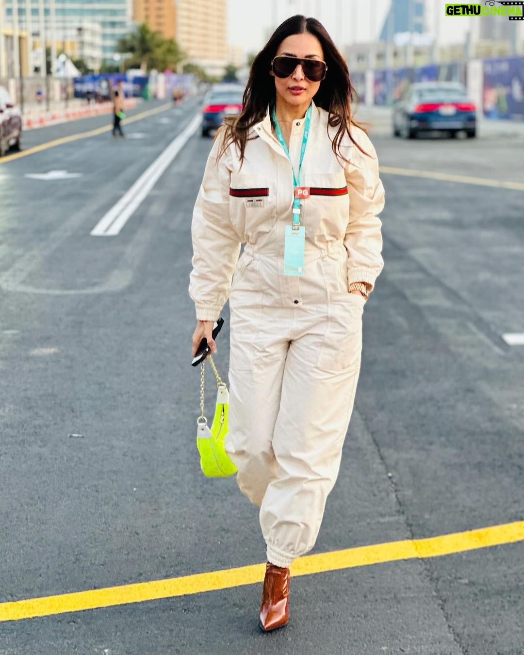 Malaika Arora Instagram - How my 12 hours in Jeddah for the F1 Grand Prix looked like. My journey was a thrill ride of its own, making the race feel like a pit stop in comparison! #f1 ……. Thank you for the incredible experience @saudiarabiangp @f1 @f1paddockclub