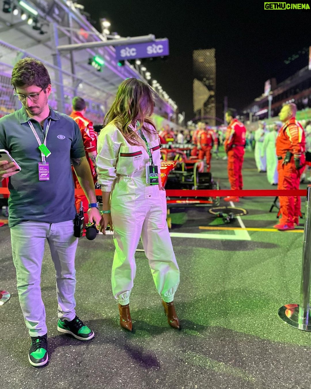Malaika Arora Instagram - How my 12 hours in Jeddah for the F1 Grand Prix looked like. My journey was a thrill ride of its own, making the race feel like a pit stop in comparison! #f1 ……. Thank you for the incredible experience @saudiarabiangp @f1 @f1paddockclub