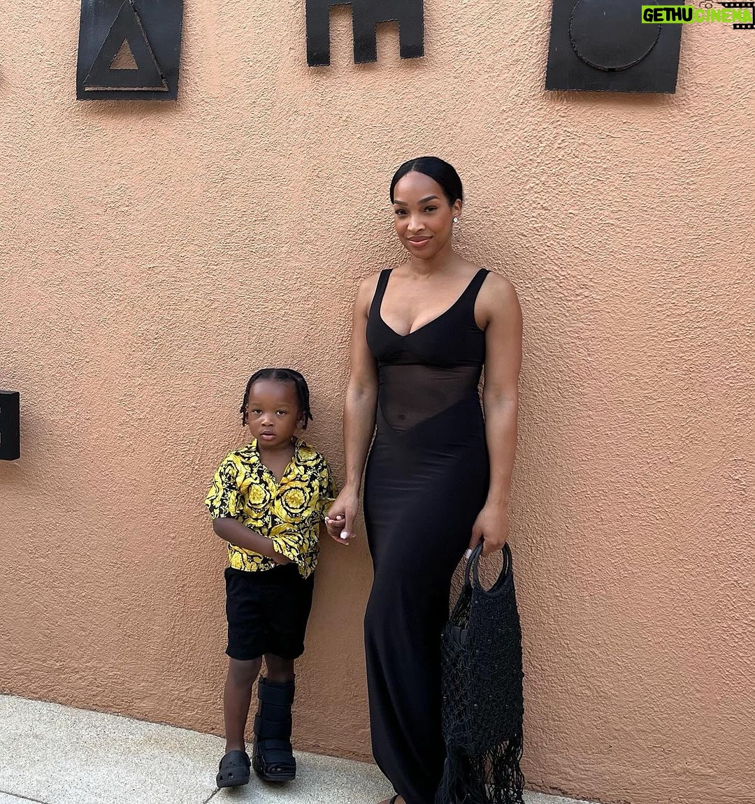 Malika Instagram - A slide full of memories with my Ace. The beautiful back drop and perfect vibes brought to us by @wapedregal Waldorf-Astoria Pedregal Los Cabos