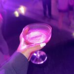 María Chacón Instagram - Este fin nos fuimos a LA a celebrar al estilo Y2K el nuevo lanzamiento de la crema Multi-Active de @clarinsusa con todas las 2000’s vibes. 💕 Si le hubiera dicho a mi yo de 13 años que de grande iba a estar en una fiesta con Christina Aguilera y Lindsay Lohan jamás me lo hubiera creído. 🤣 Gracias @clarinsmx por invitarme 💗💿✨🫶 Beverly Hills, California