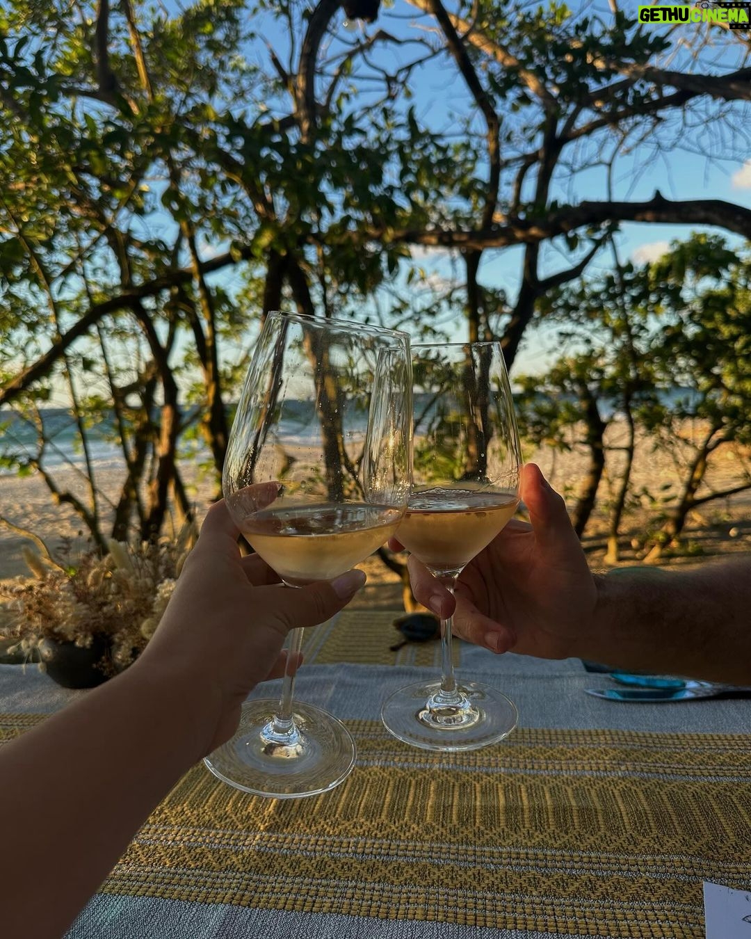 María Chacón Instagram - atardecer bonito ✨✨ @conradpuntademita Conrad Punta de Mita