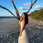 María Chacón Instagram - atardecer bonito ✨✨ @conradpuntademita Conrad Punta de Mita