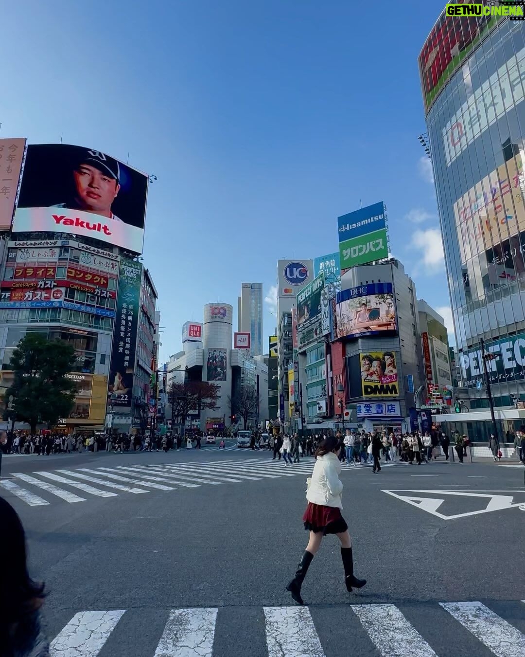 María Chacón Instagram - año nuevo en tokyo 🍜🥢🥟🇯🇵🏯 Tokyo, Japan