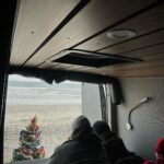 María Chacón Instagram - 25•12•23🎄❤️🌊☕️🧦 Feliz navidad :)