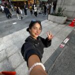 María Chacón Instagram - 나 혼자 널 사랑해 🫰 Me toco 8 horas de escala en Seúl, Corea y me aventé a salirme del aeropuerto a explorar y valió todaaaa la pena. Estuvo increíble 🤍 Seoul, South Korea