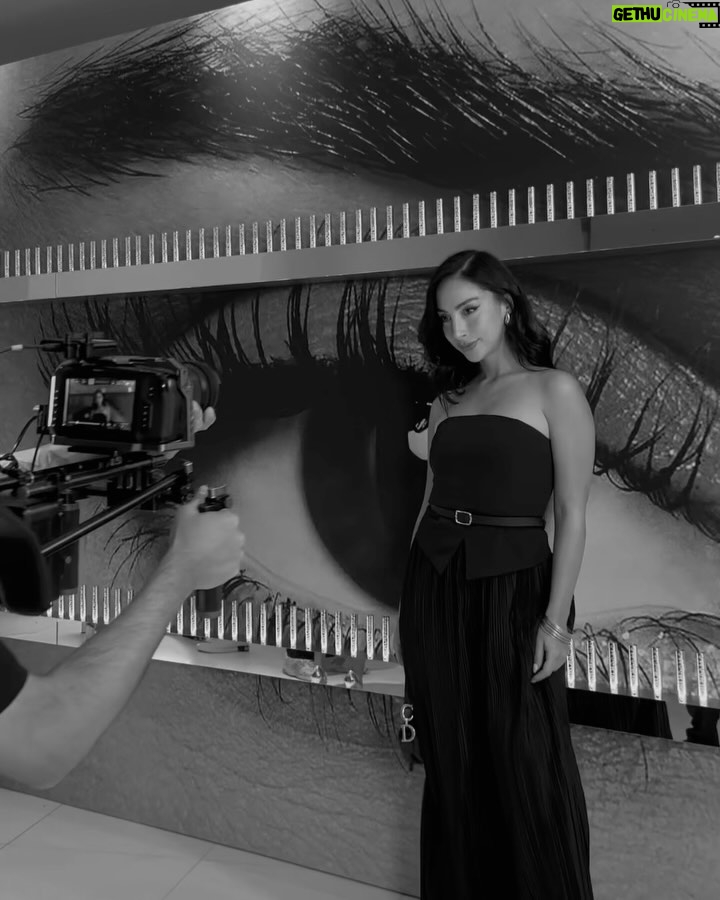 Mar铆a Chac贸n Instagram - una noche con @lorealparis #porquetulovales 馃枻 Museo Soumaya