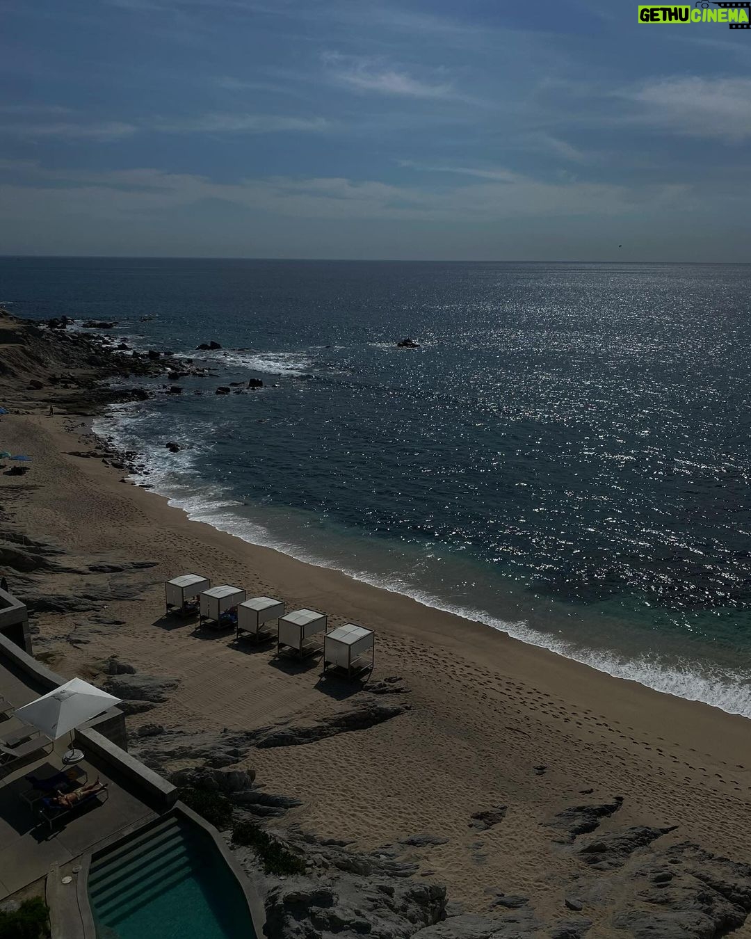 María Chacón Instagram - Cabito, te extrañé🤍🌊 y mi lugar favorito @thecapehotel The Cape, a Thompson Hotel