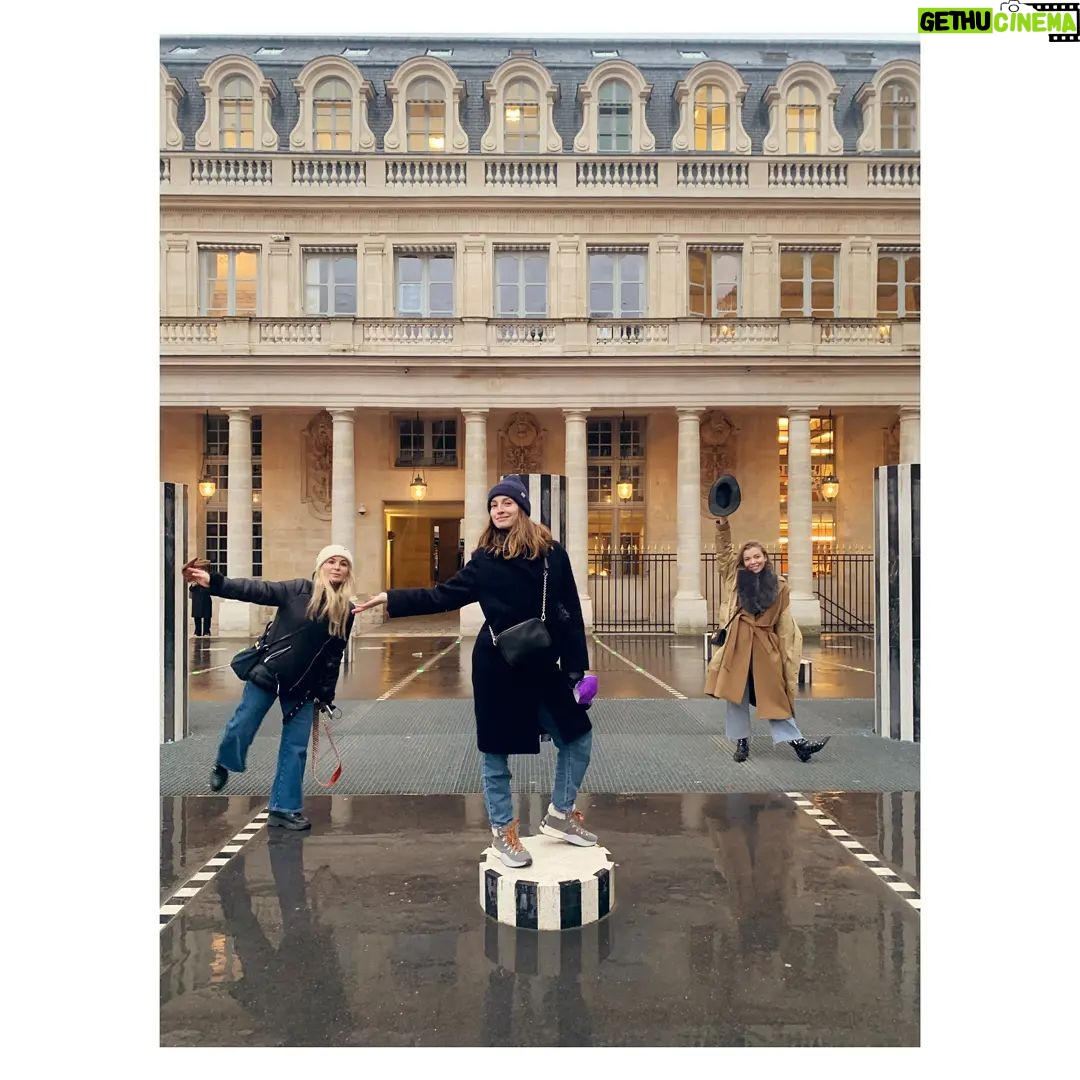 María Valverde Instagram - Paris & Friends (I)