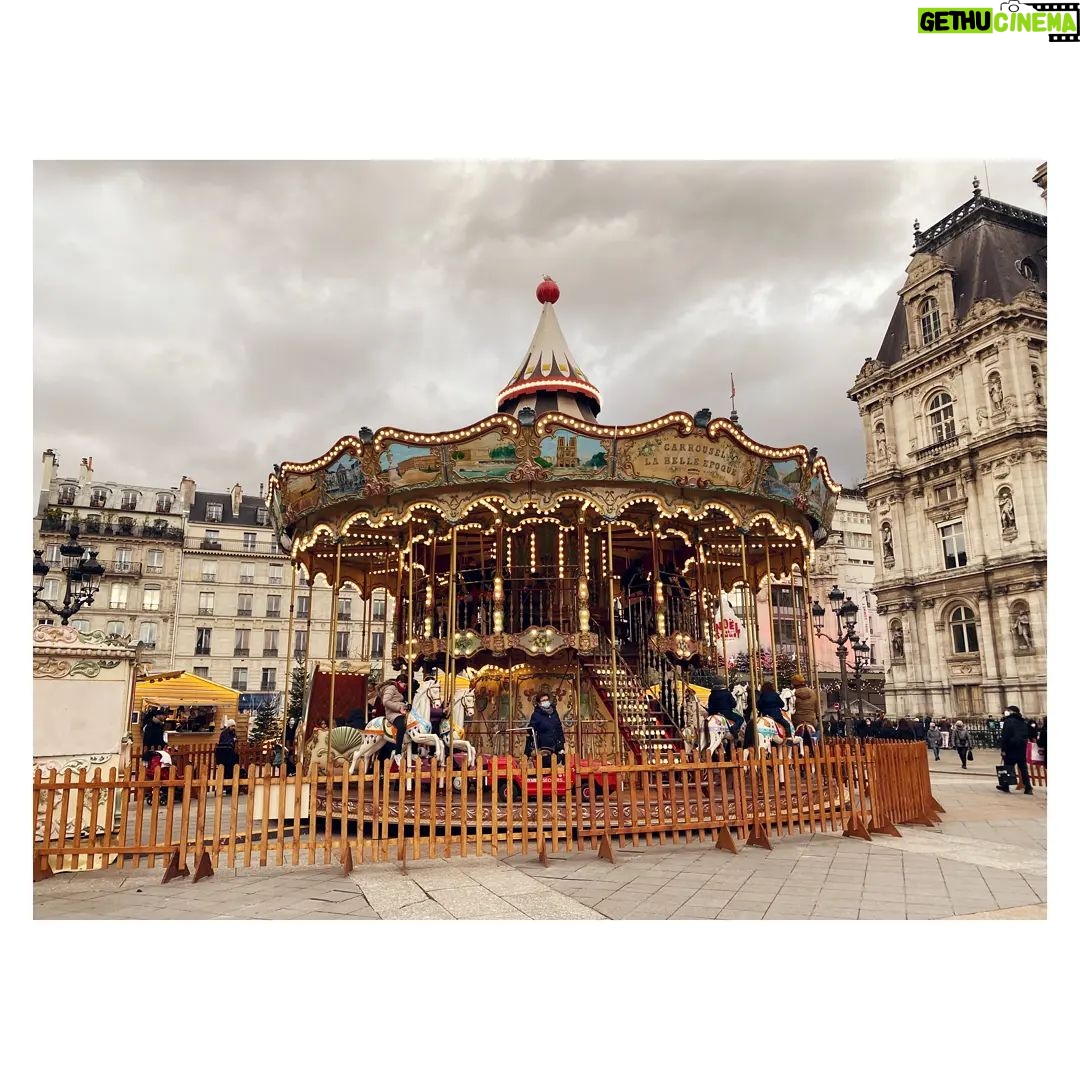 María Valverde Instagram - Paris & Friends (I)