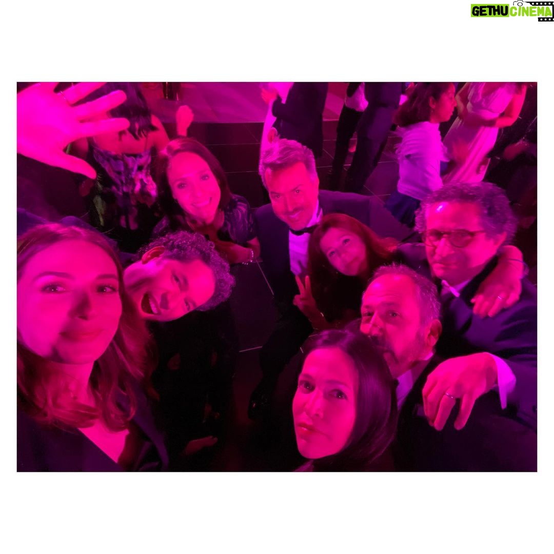 María Valverde Instagram - Este año ha estado lleno de momentos muy especiales, que guardo en mi cajita de cristal. Gracias por vuestro amor y vuestro tiempo❤️ Brindo porque se multipliquen todos vuestros sueños y deseos. ¡Feliz 2022! ----- This year has been full of very special moments, which I keep in my little glass box. Thank you for your love and your time❤️ I wish all your dreams and wishes will be multiplied. Happy 2022! My Heart