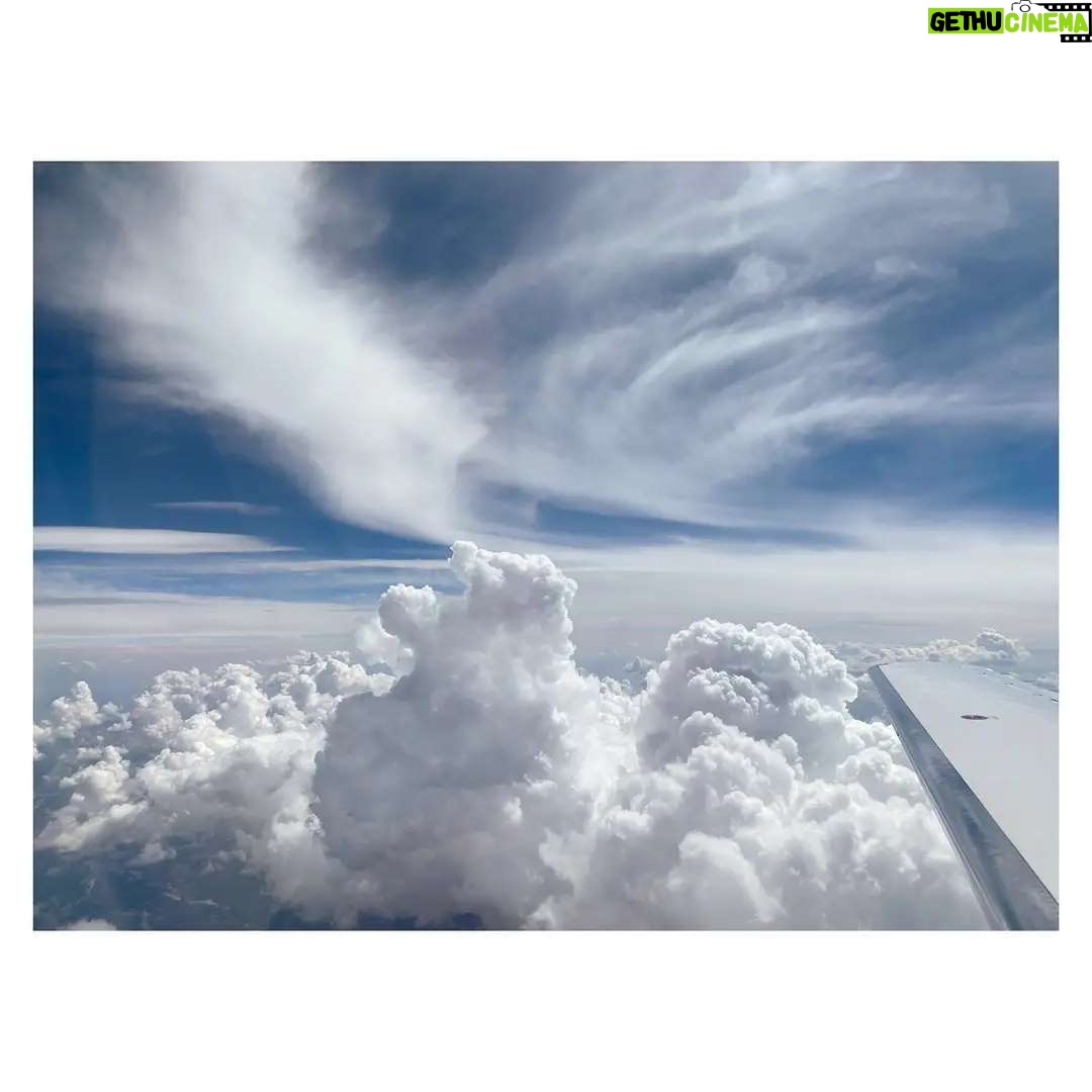 María Valverde Instagram - Otra perspectiva. ----- Another perspective.
