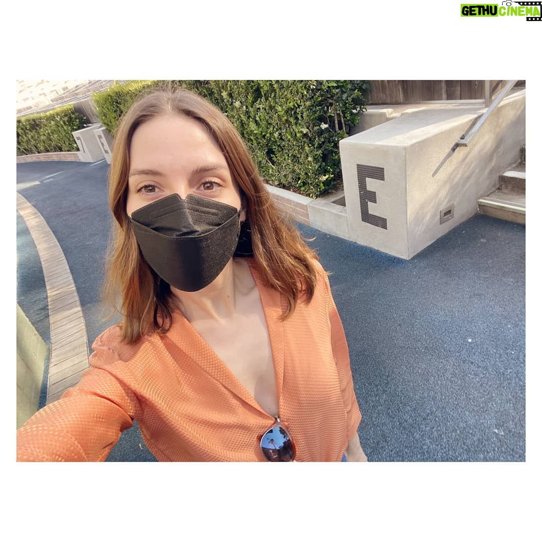 Mar铆a Valverde Instagram - E, de emoci贸n 馃挮. ----- E is for excitement 馃挮.