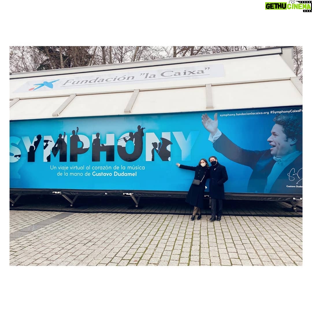 María Valverde Instagram - Nos hace muy felices poder compartir con vosotros un proyecto muy especial 🎵. ¡Qué ganas de que lo disfrutéis! ❤️ Desde hoy y hasta el 19 de enero #Symphony en Madrid. https://caixaforum.es/es/symphony #FundaciónDudamel ----- We are very happy to share with you a very special project 🎵. From today until January 19th #Symphony will be in Madrid. Enjoy it! ❤ https://caixaforum.es/es/symphony #FundaciónDudamel