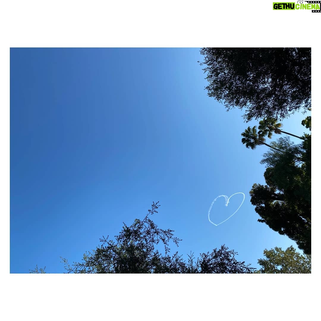 María Valverde Instagram - Señales de amor… 🛩️❤️ Signs of love… 🛩️❤️